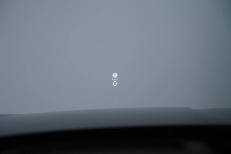 Skoda Superb 2.0TSI* 4WD* SPORT-LINE* DISTR* HEAD-UP* PANO* 360, снимка 12 - Автомобили и джипове - 51210262