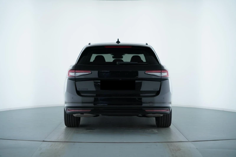 Skoda Superb 2.0TSI* 4WD* SPORT-LINE* DISTR* HEAD-UP* PANO* 360, снимка 5 - Автомобили и джипове - 51210262