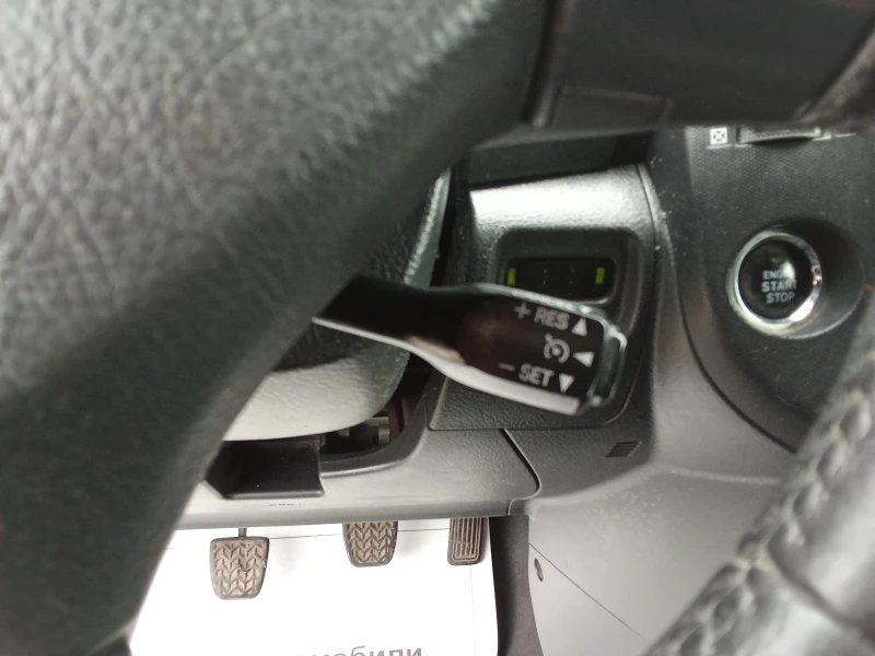 Toyota Corolla verso 2.2 D-4D - 136k.c., снимка 12 - Автомобили и джипове - 52328108