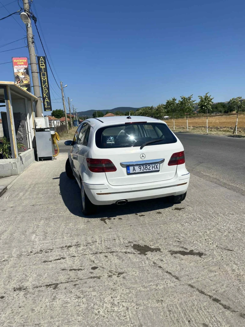 Mercedes-Benz B 180, снимка 3 - Автомобили и джипове - 52425974