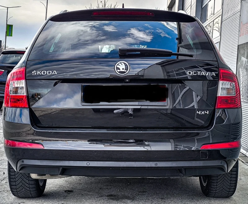 Skoda Octavia 1.6TDI 4X4 DISTRONIC/CAMERA , снимка 4 - Автомобили и джипове - 52685716
