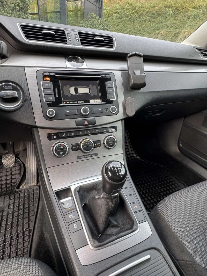 VW Passat, снимка 15 - Автомобили и джипове - 52736447