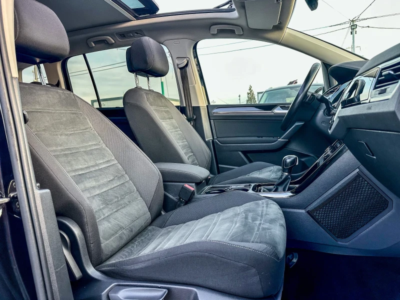 VW Touran 2.0 TDI ::190 КС:: DSG::7 МЕСТНА::DISTRONIK:CAMERA, снимка 11 - Автомобили и джипове - 52845783