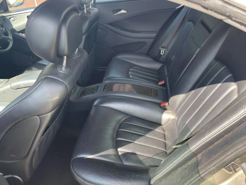 Mercedes-Benz CLS 350 на части, снимка 10 - Автомобили и джипове - 52889367