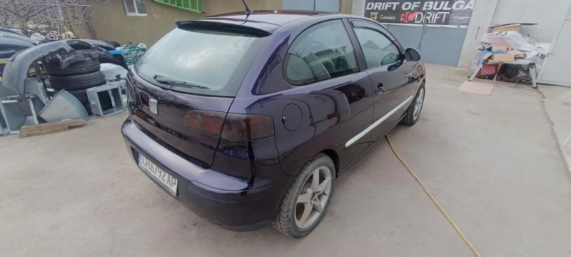 Seat Ibiza 1.2 v12 ГАЗ, снимка 4 - Автомобили и джипове - 52926970
