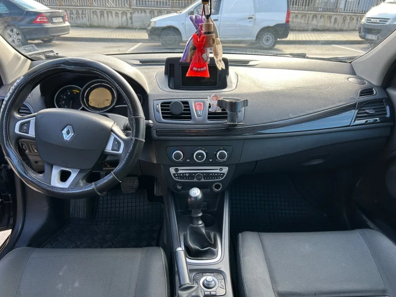 Renault Megane, снимка 9 - Автомобили и джипове - 53141761