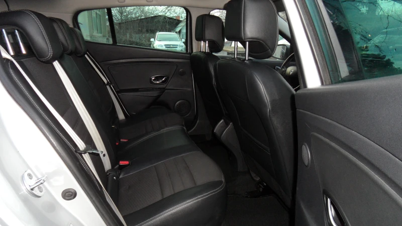 Renault Megane АВТОМАТИК /NAVI, снимка 14 - Автомобили и джипове - 53261398
