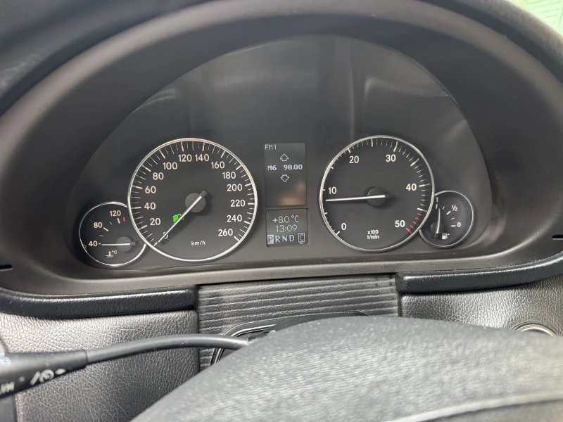 Mercedes-Benz C 220, снимка 13 - Автомобили и джипове - 53303053
