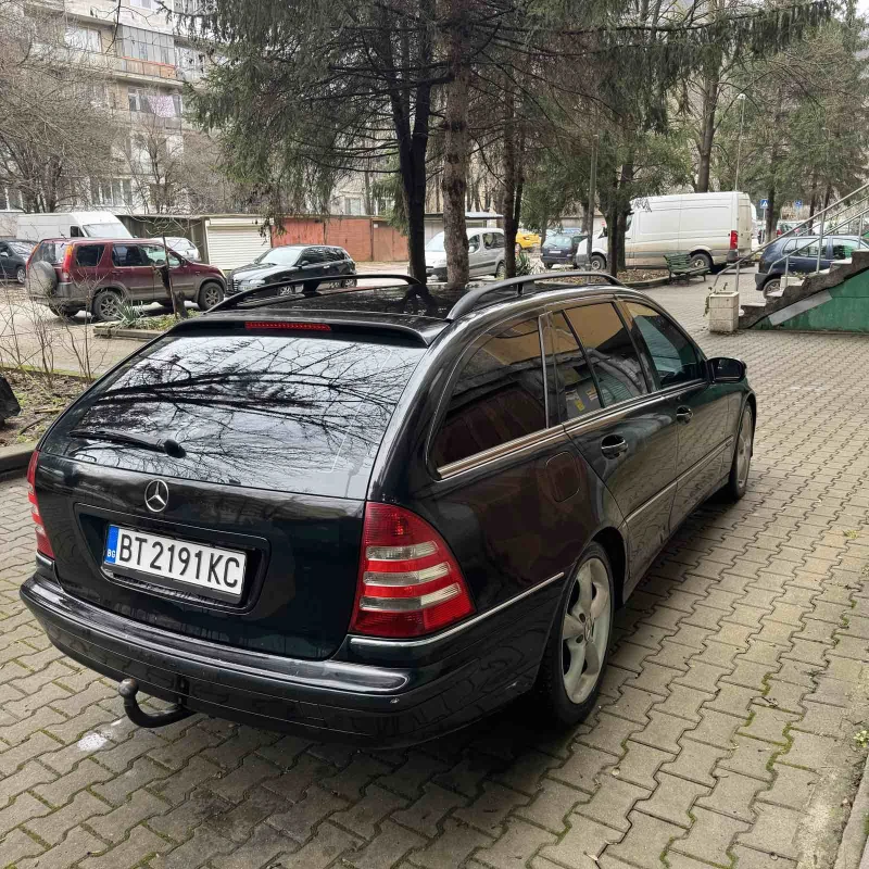 Mercedes-Benz C 220, снимка 5 - Автомобили и джипове - 53303053