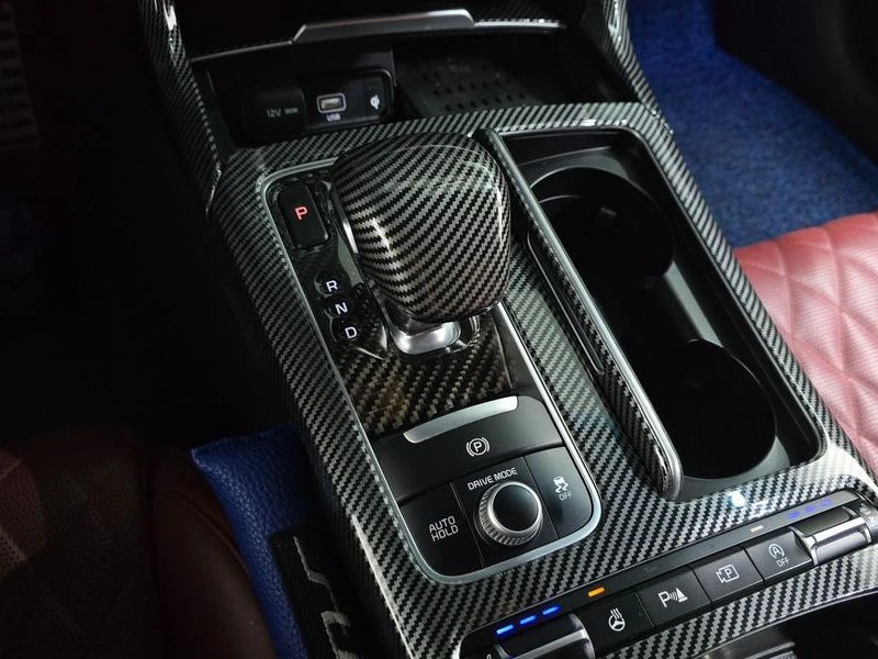 Kia Stinger 3.3 Automatic, снимка 11 - Автомобили и джипове - 55587584
