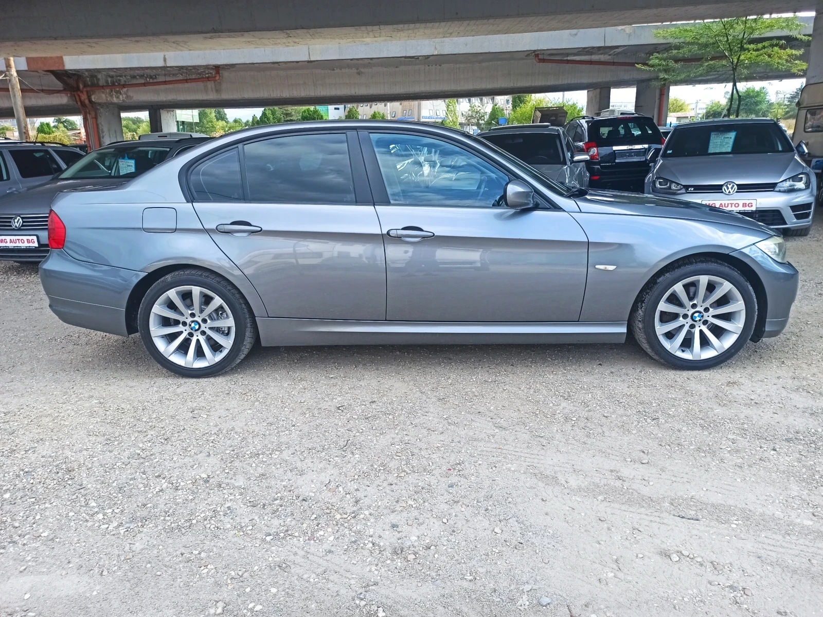 BMW 320 FACELIFT+ AUTOMATIC+ PARKTRONIC - изображение 4