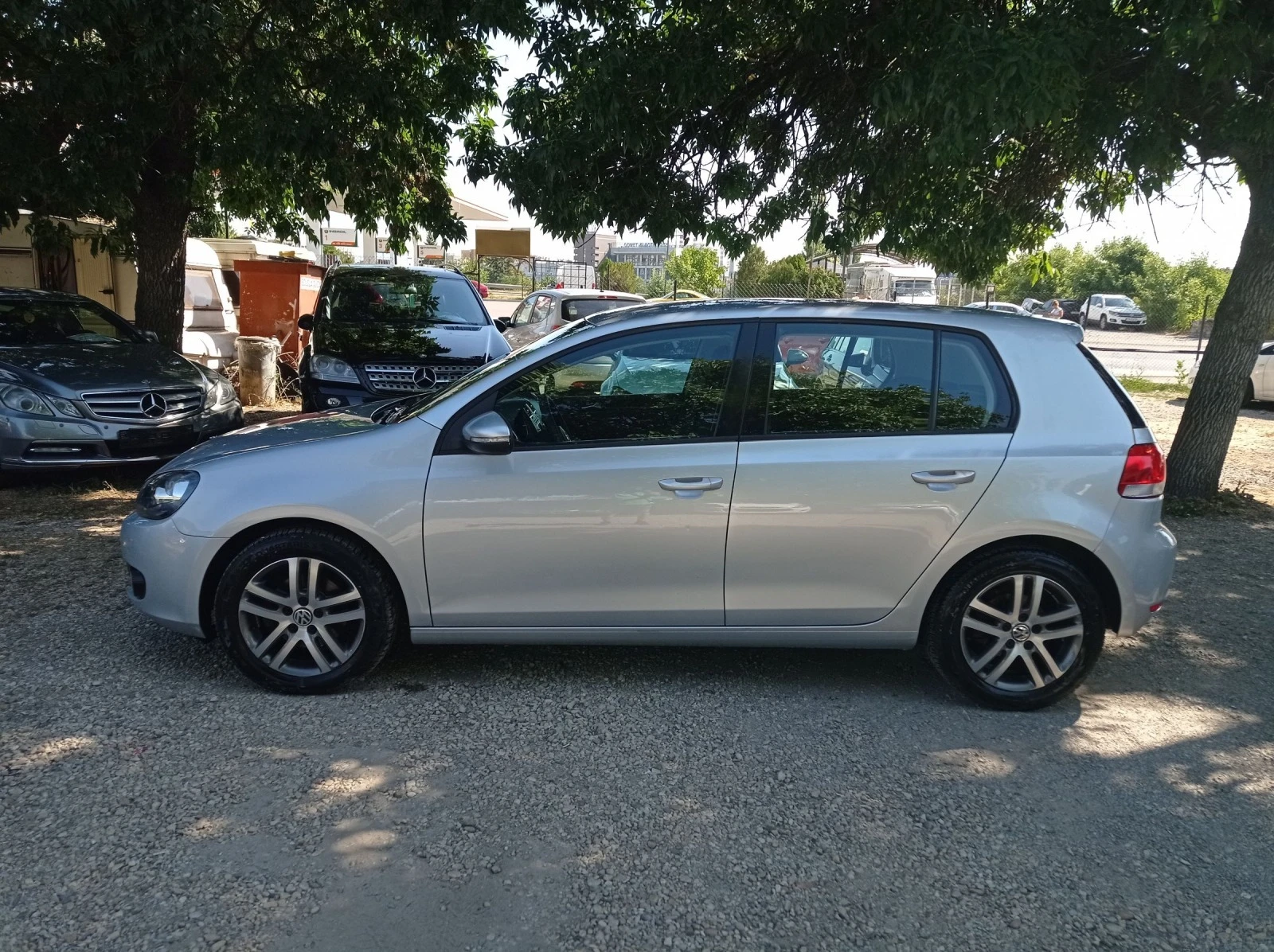 VW Golf 2.0 TDI- EURO 5 - изображение 2