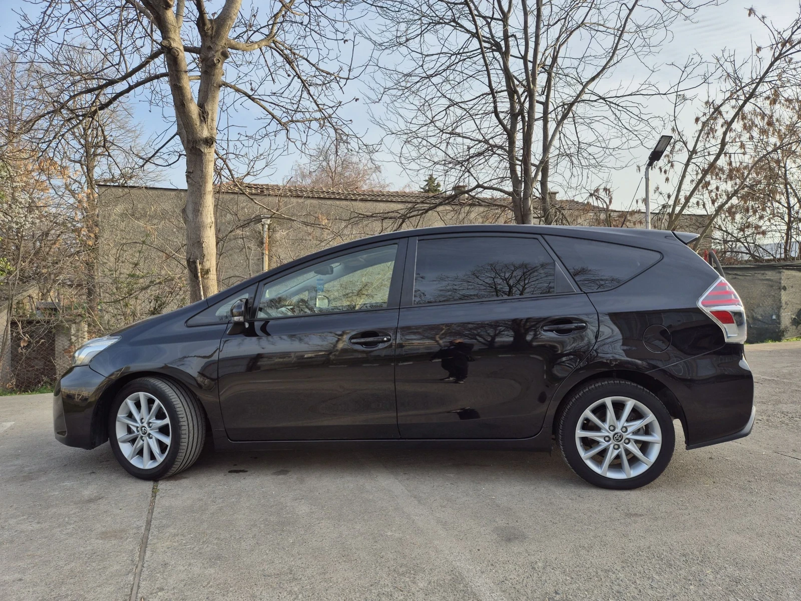 Toyota Prius + /6+ 1/Панор/Кожа/Камера  - изображение 5