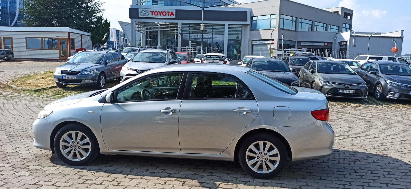 Toyota Corolla 1.6 VVTI SOL 6/МТ - изображение 2