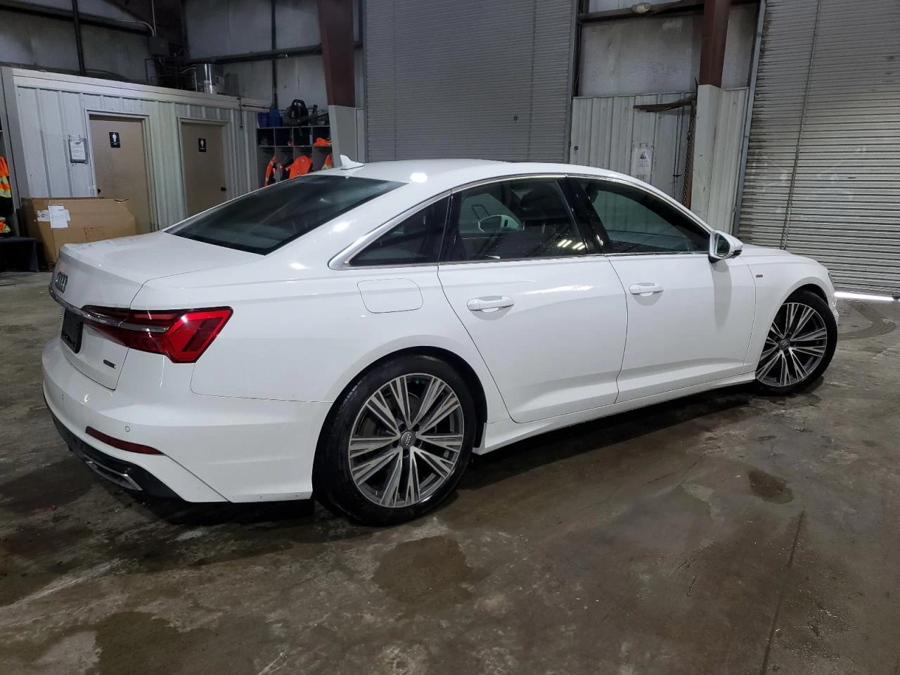 Audi A6 Premium* ОБДУХВАНЕ* ДИСТРОНИК* ДИГ.ТАБЛО* КОЖЕН СА - изображение 3