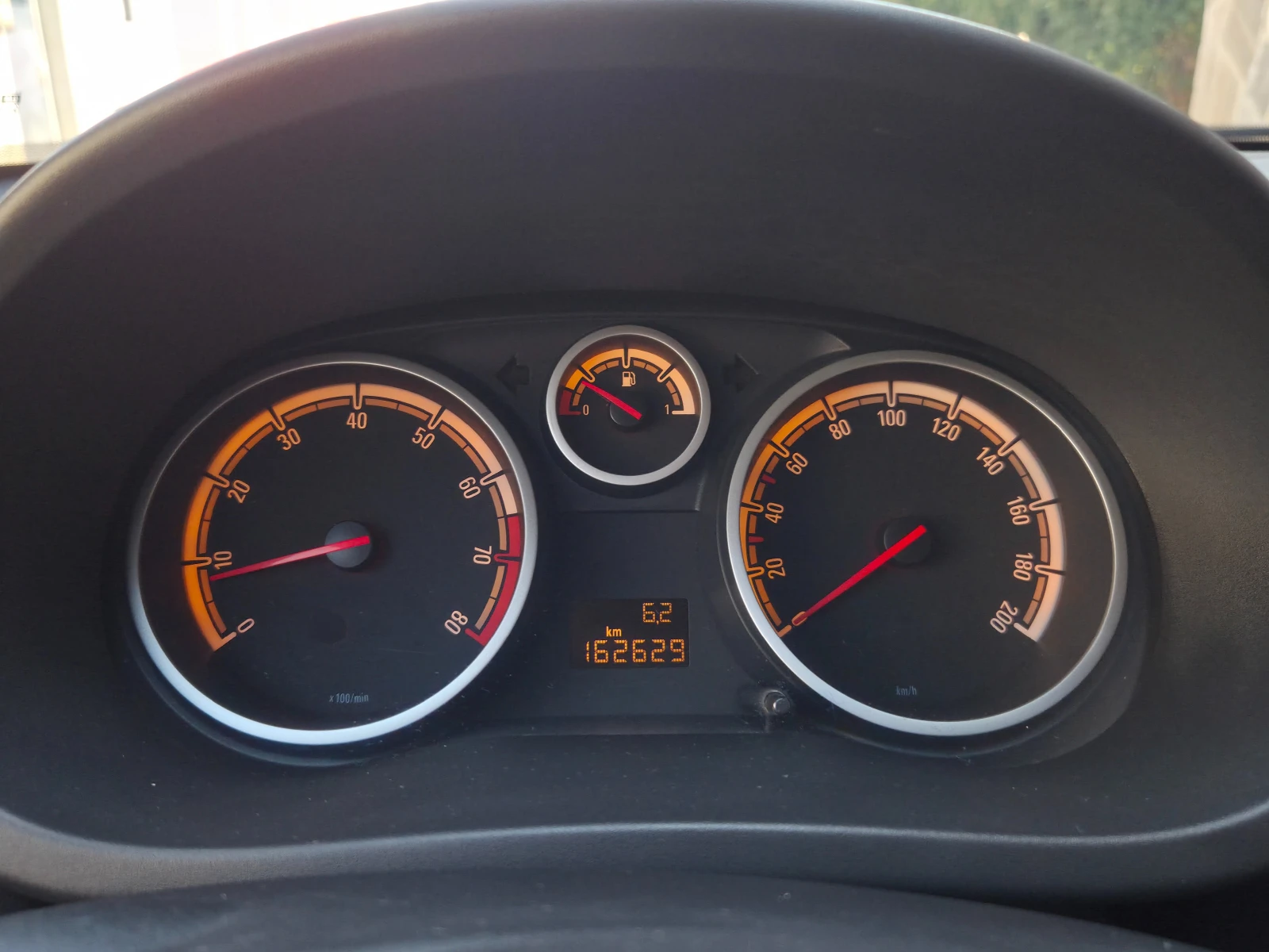 Opel Corsa 1.2i FACE Метанов инж. - изображение 10