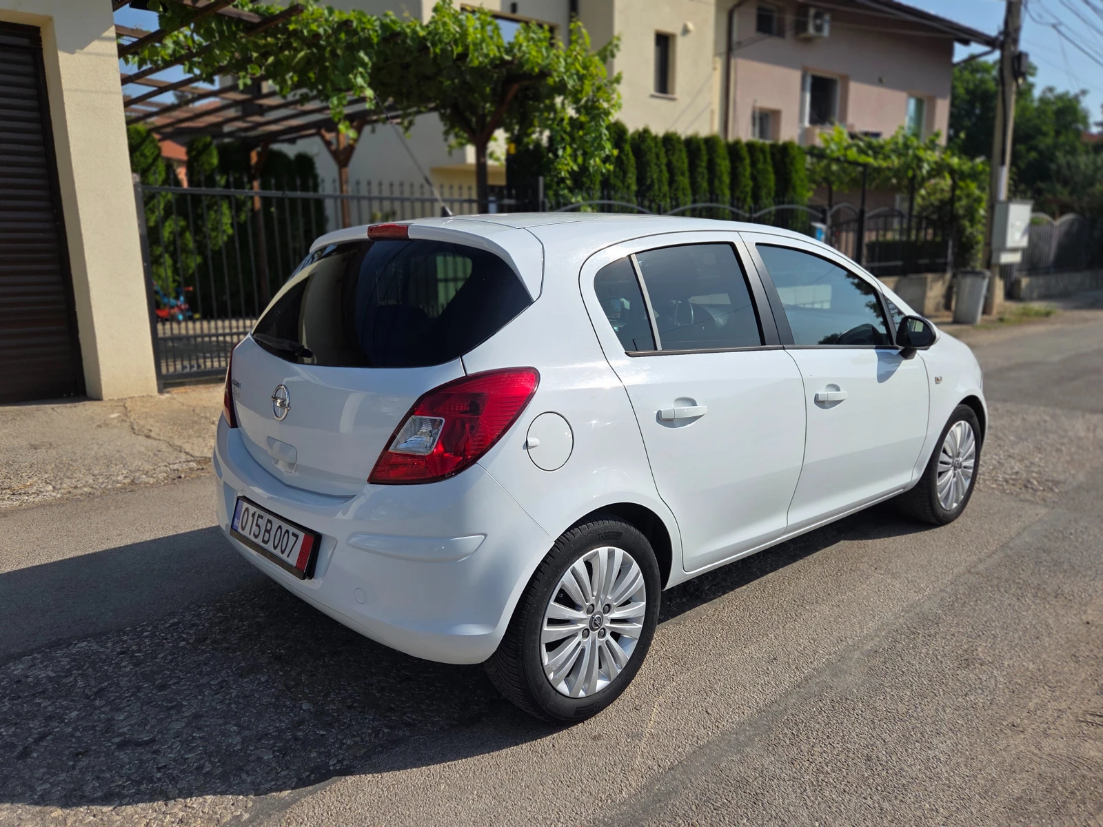 Opel Corsa 1.2i FACE Метанов инж. - изображение 2