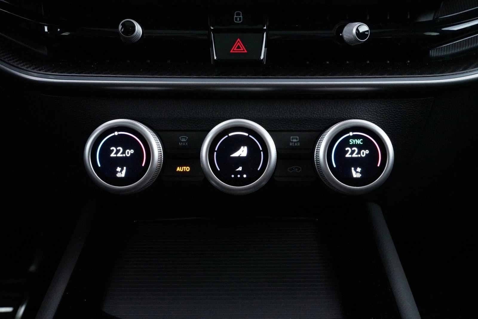 Skoda Superb 2.0TSI* 4WD* SPORT-LINE* DISTR* HEAD-UP* PANO* 360 | Mobile.bg   14