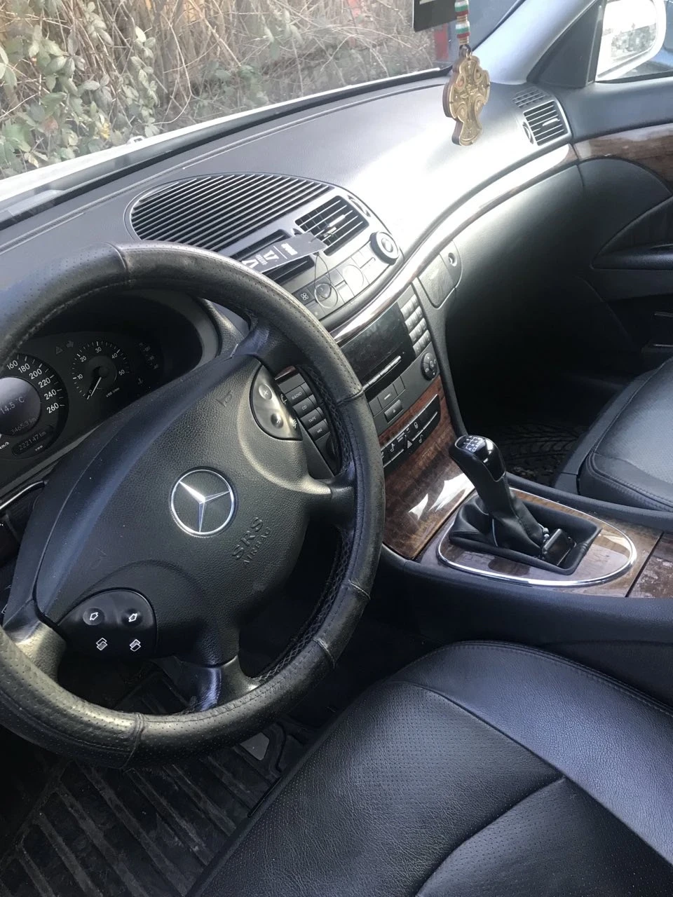 Mercedes-Benz E 270  - изображение 8