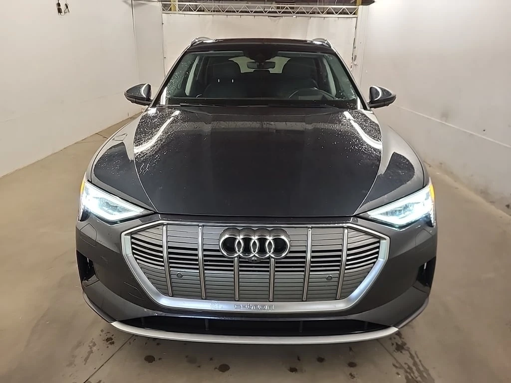 Audi E-Tron * Technik * CARFAX * БЕЗ ПЪРВОНАЧАЛНА ВНОСКА - изображение 5