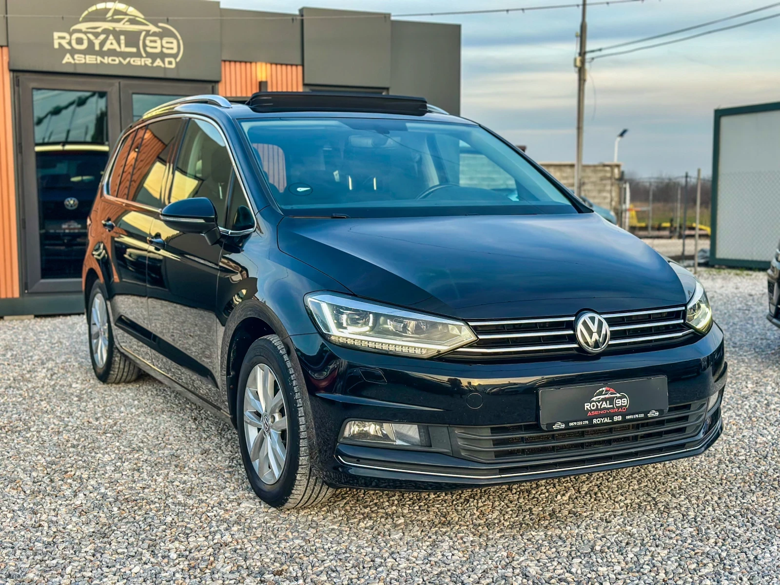 VW Touran 2.0 TDI ::190 КС:: DSG::7 МЕСТНА::DISTRONIK:CAMERA - изображение 3