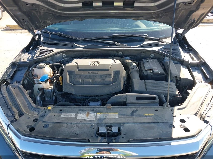 VW Passat 2l Volkswagen 2.0T Se - изображение 10