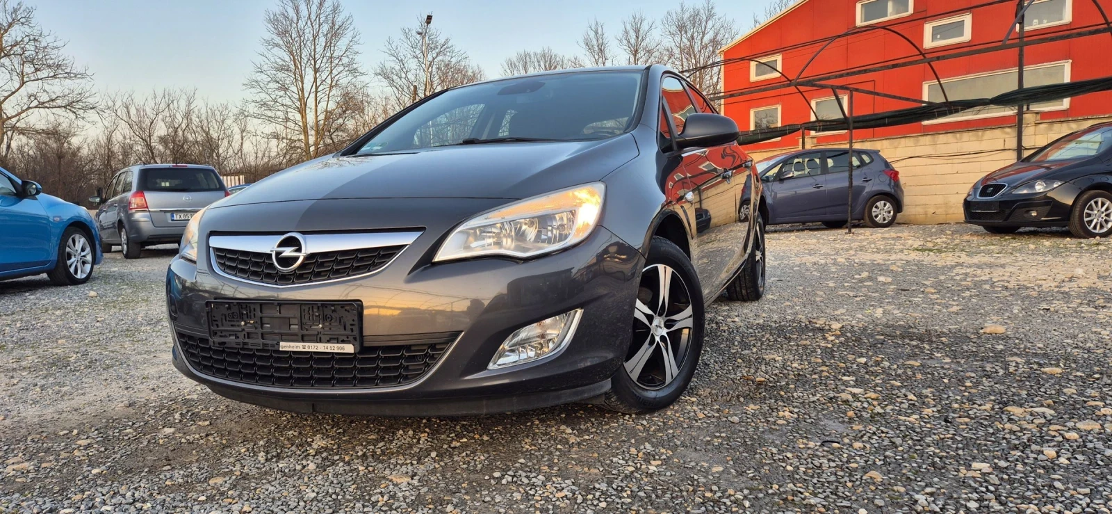 Opel Astra 1.4, снимка 5 - Автомобили и джипове - 53828672