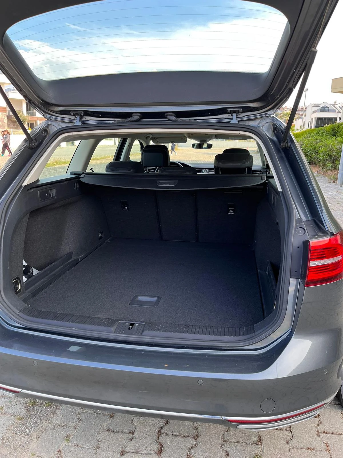 VW Passat, снимка 11 - Автомобили и джипове - 54566444