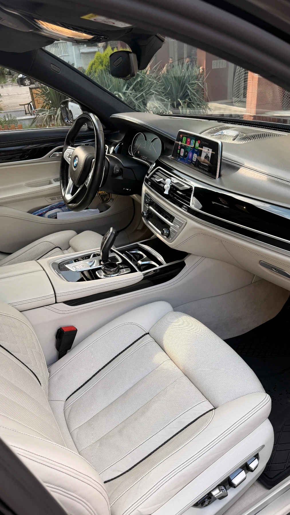 BMW 750 7.50d B&W M Packet, снимка 5 - Автомобили и джипове - 54663274
