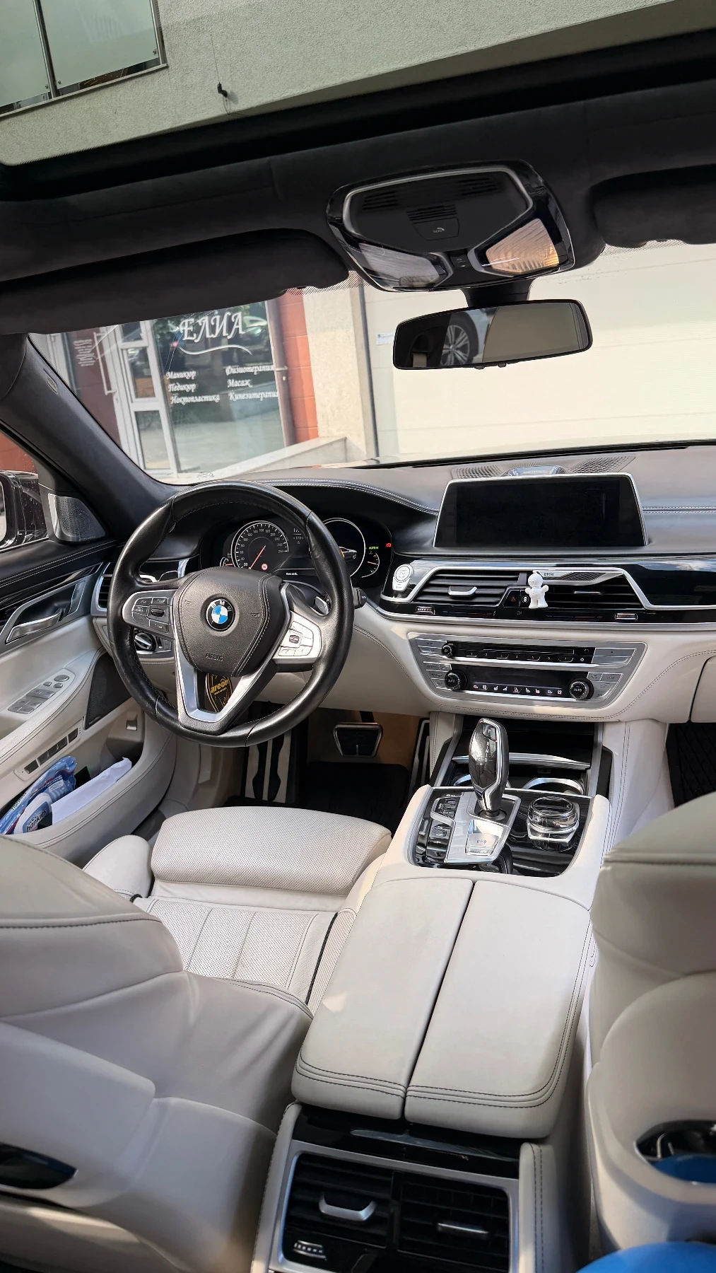BMW 750 7.50d B&W M Packet, снимка 2 - Автомобили и джипове - 54663274