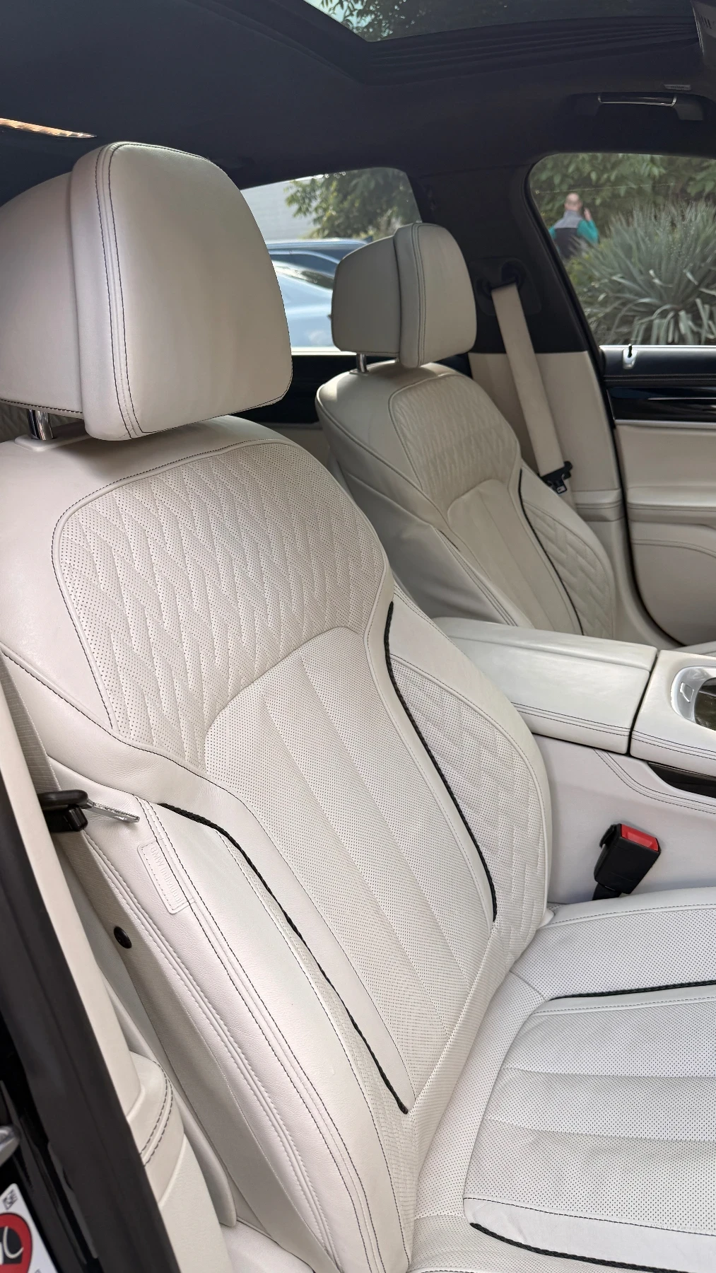 BMW 750 7.50d B&W M Packet, снимка 4 - Автомобили и джипове - 54663274