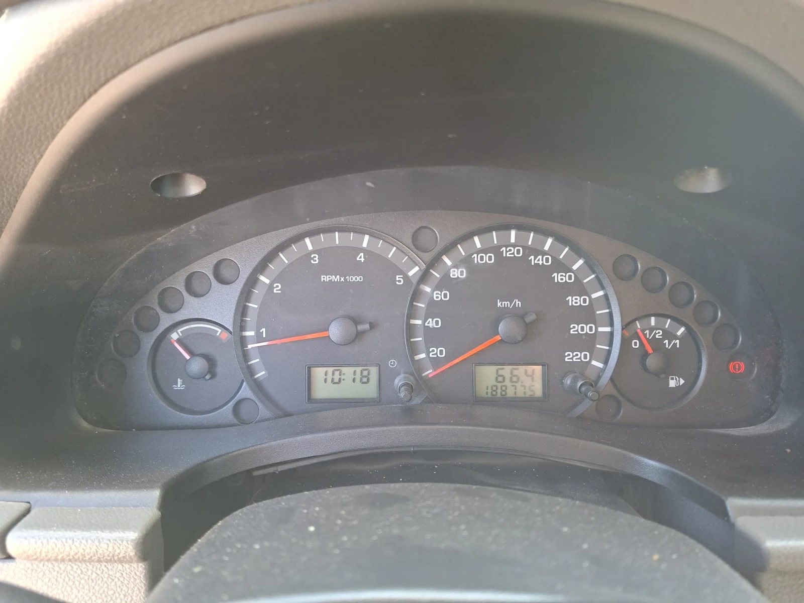 Ford Connect, снимка 10 - Автомобили и джипове - 54817633