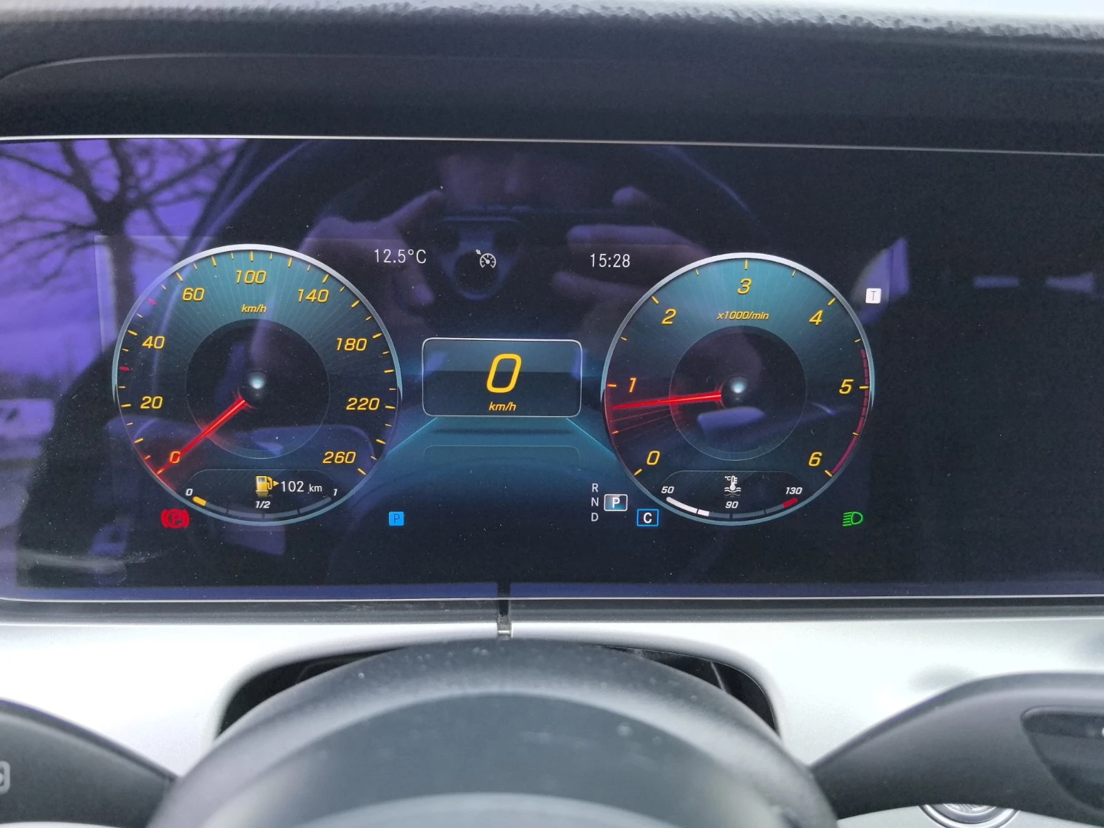Mercedes-Benz E 200, снимка 13 - Автомобили и джипове - 54867943