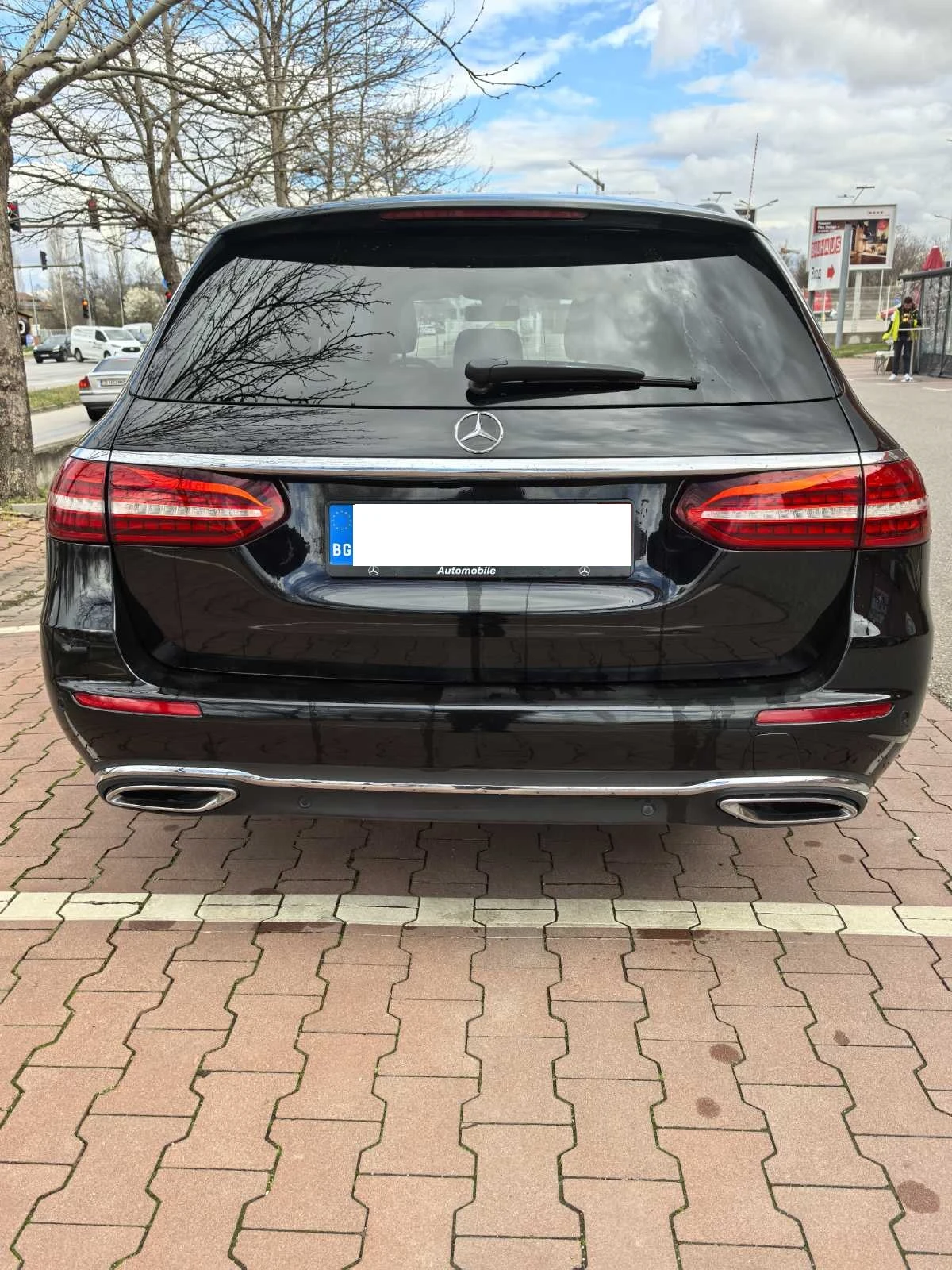 Mercedes-Benz E 200, снимка 5 - Автомобили и джипове - 54867943