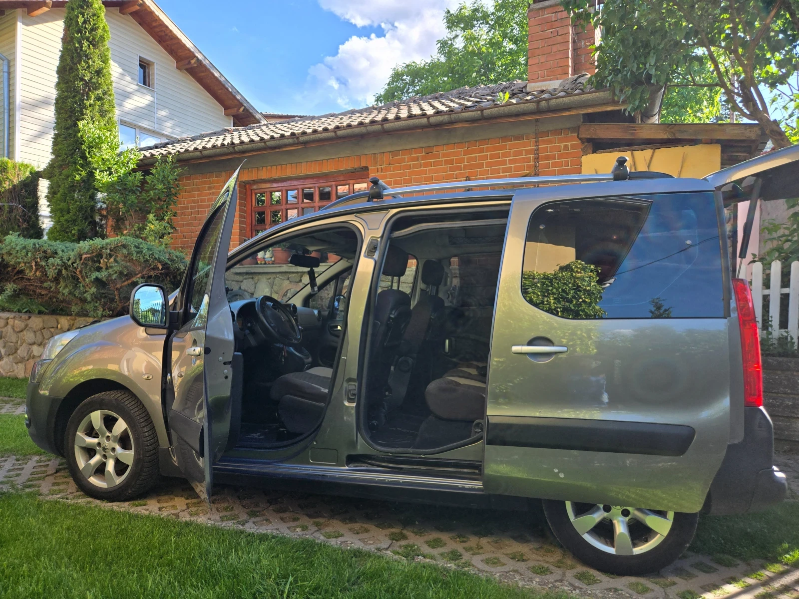 Peugeot Partner, снимка 5 - Автомобили и джипове - 54937464