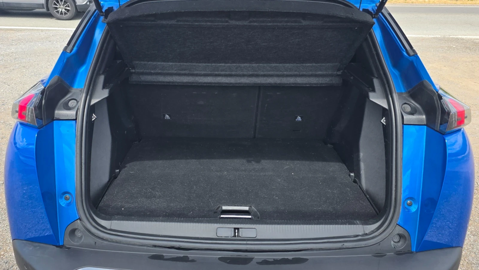 Peugeot 2008 1.5 Hdi-Allure-Automat-130hp, снимка 5 - Автомобили и джипове - 55661425