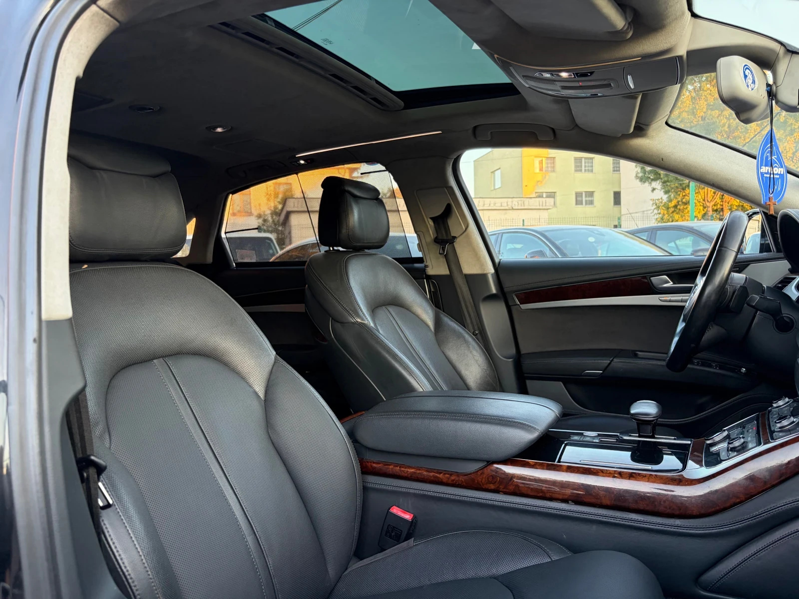 Audi A8, снимка 14 - Автомобили и джипове - 55733283