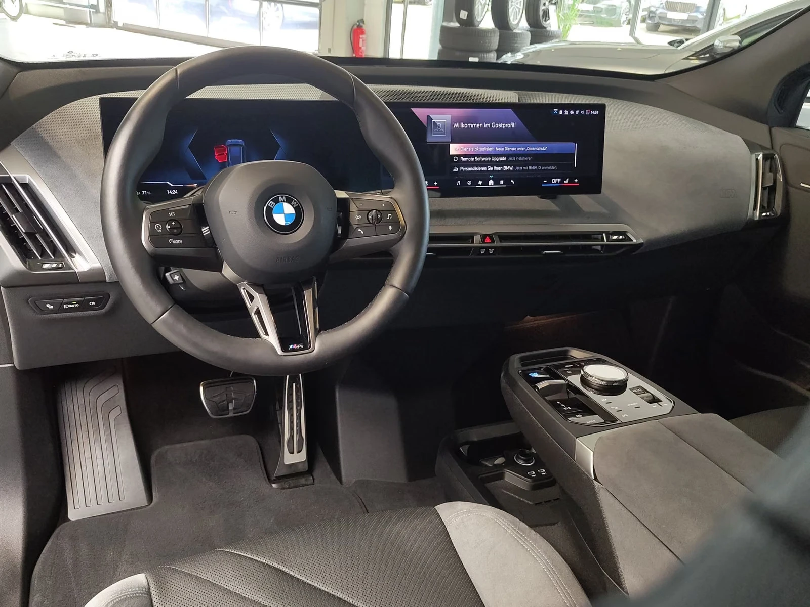 BMW iX xDrive60 M Sport Pro, снимка 6 - Автомобили и джипове - 55751090