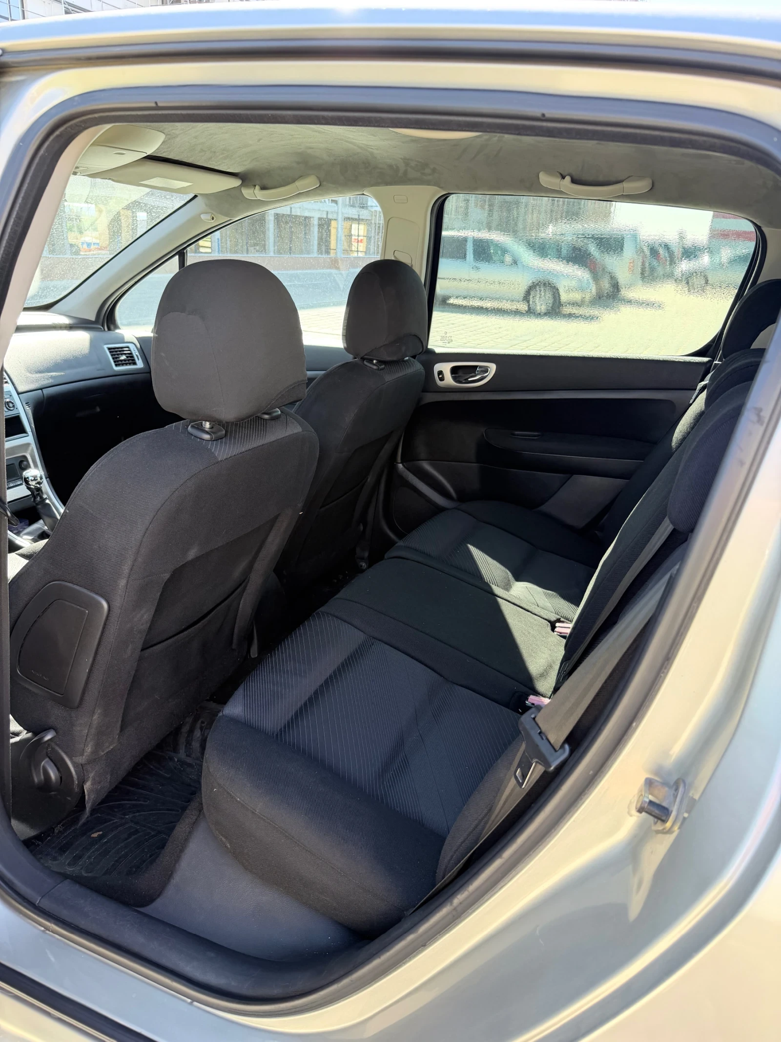 Peugeot 307 1.6 HDI, снимка 11 - Автомобили и джипове - 55771561