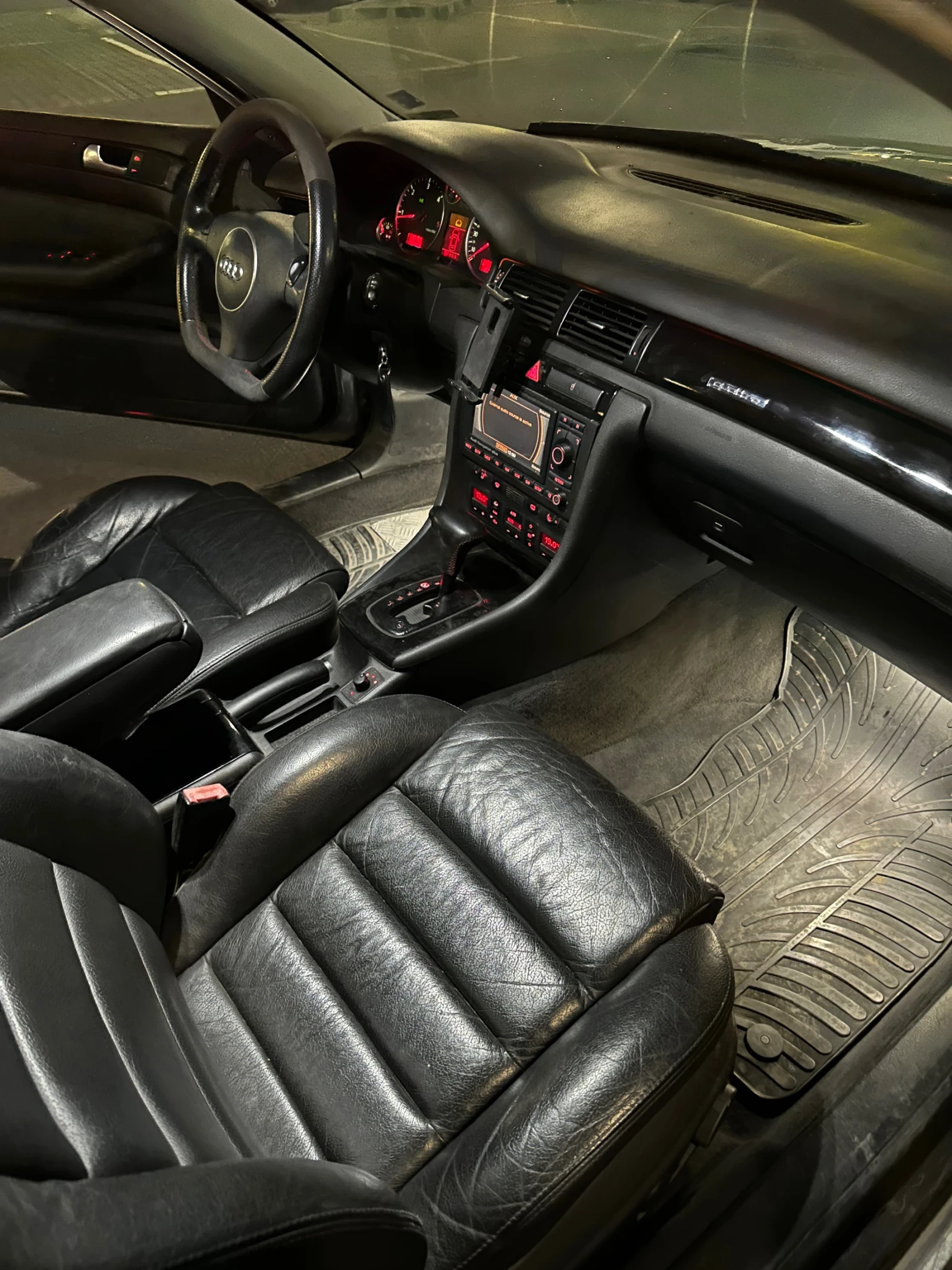 Audi A6, снимка 8 - Автомобили и джипове - 55875033