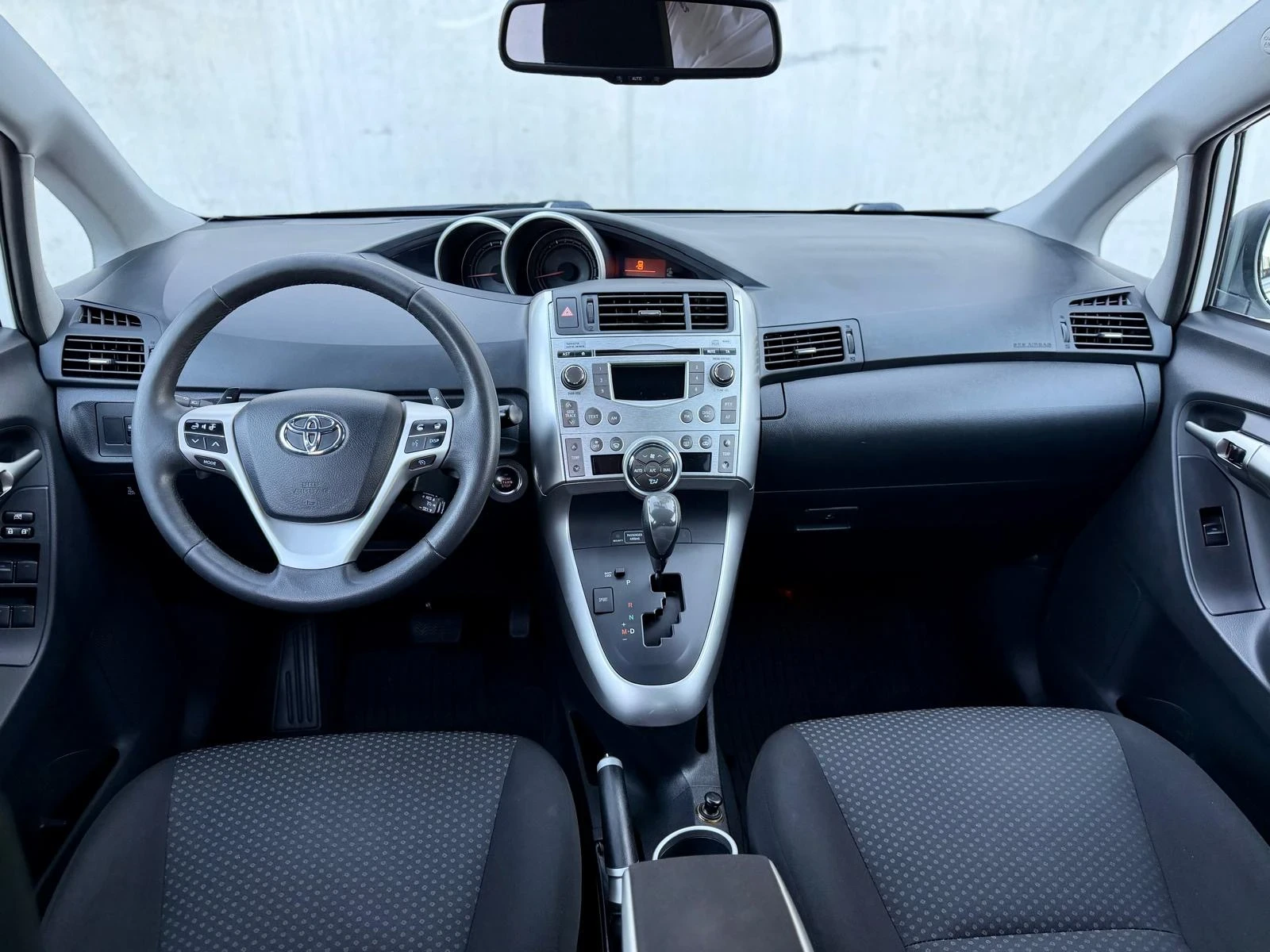 Toyota Verso 2.2-150 �.�. * ���������* * ��� ����* * ������*  | Mobile.bg � ����������� 11
