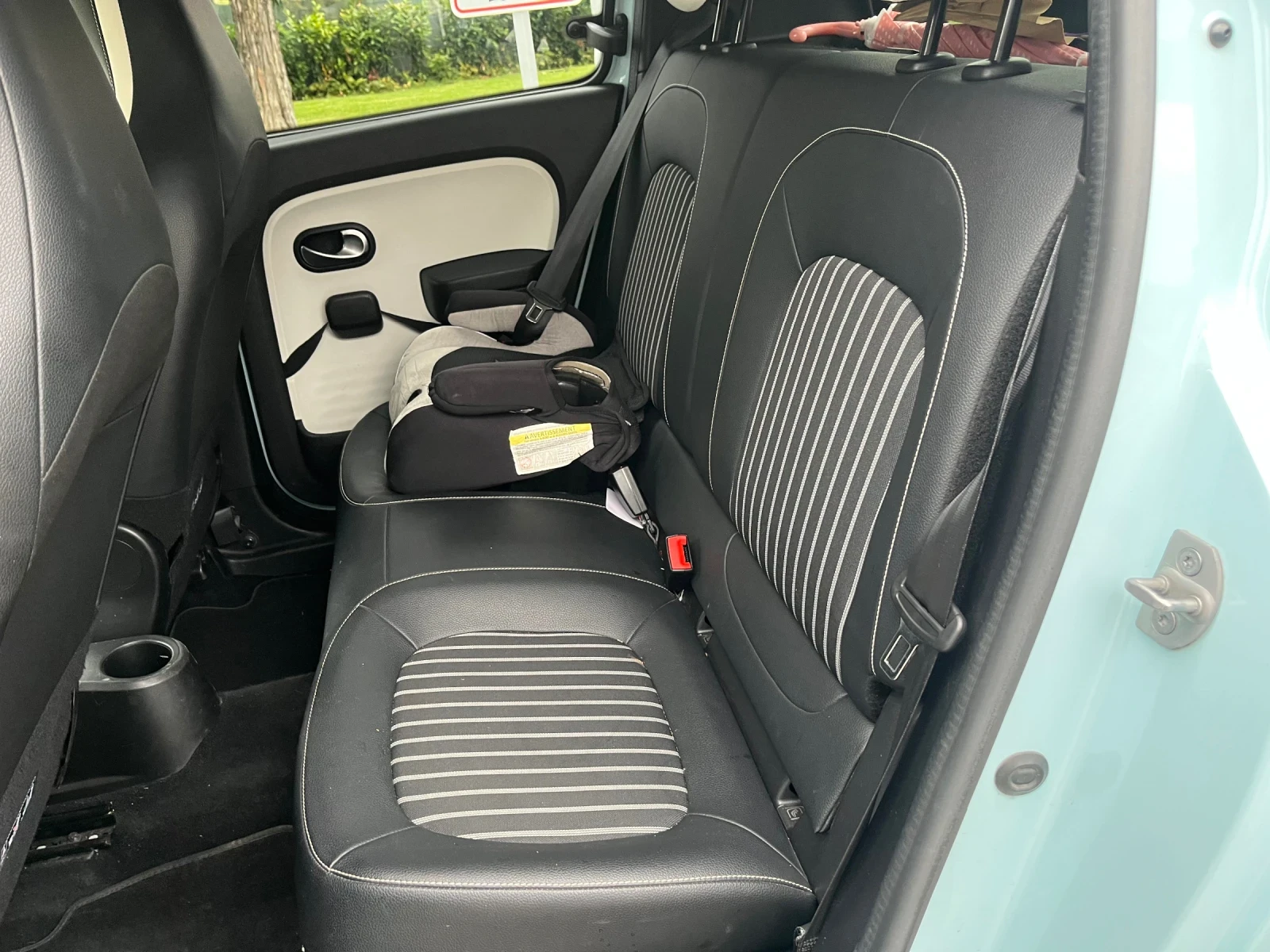 Renault Twingo 2021 год. 82 кс., снимка 17 - Автомобили и джипове - 56686967