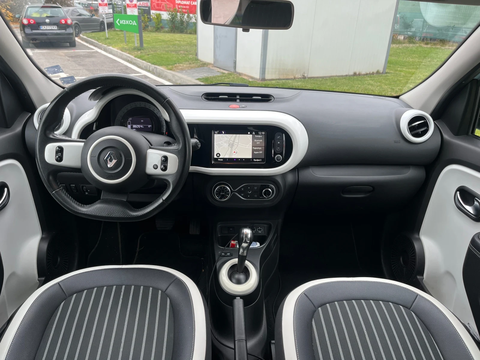 Renault Twingo 2021 год. 82 кс., снимка 10 - Автомобили и джипове - 56686967