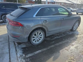 Audi Q8 * Technik * CARFAX * ПАНОРАМА * KEYLESS * ПОДГРЕВИ, снимка 3 - Автомобили и джипове - 53652067