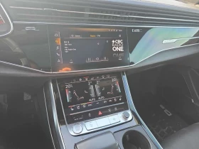 Audi Q8 * Technik * CARFAX * ПАНОРАМА * KEYLESS * ПОДГРЕВИ, снимка 9 - Автомобили и джипове - 53652067