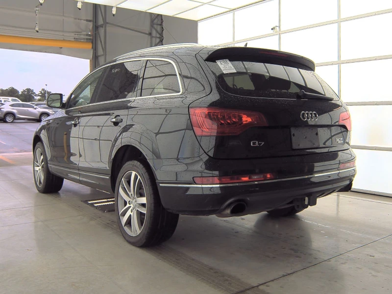 Audi Q7, снимка 9 - Автомобили и джипове - 47875836