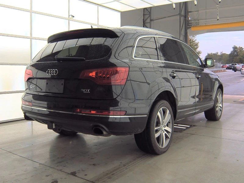 Audi Q7, снимка 7 - Автомобили и джипове - 47875836