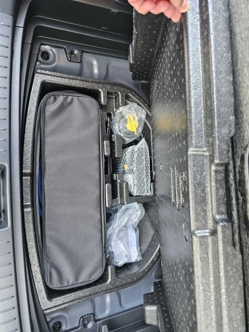 Hyundai Kona Facelift SOH 100% Germany Imp, снимка 14 - Автомобили и джипове - 52736640