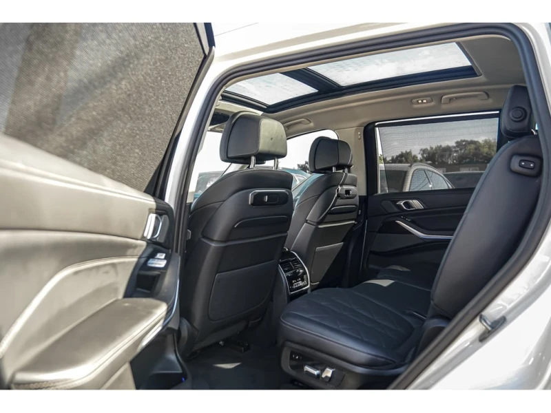 BMW X7 2023 XDRIVE40i 7 PASS 360 CAM * CARFAX* , снимка 17 - Автомобили и джипове - 52900005