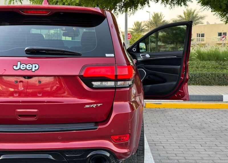 Jeep Grand cherokee SRT8 - изображение 3
